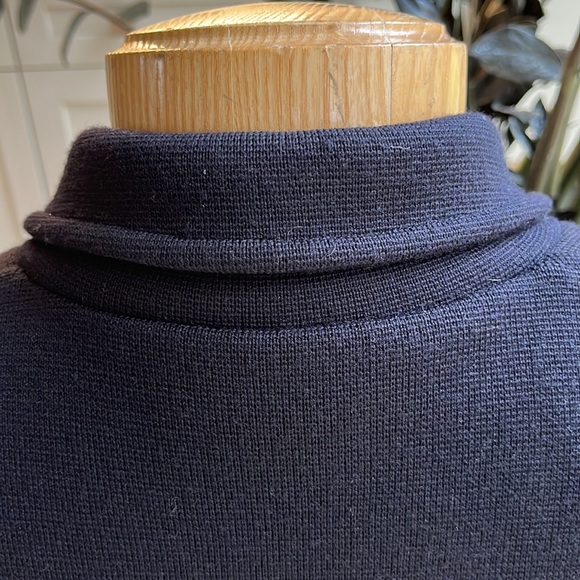 EUC Line Chrome knit jacket - Picture 6 of 9